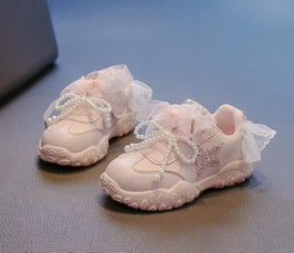 Harper Sneaker