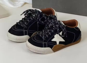 Sarah Classic Sneaker