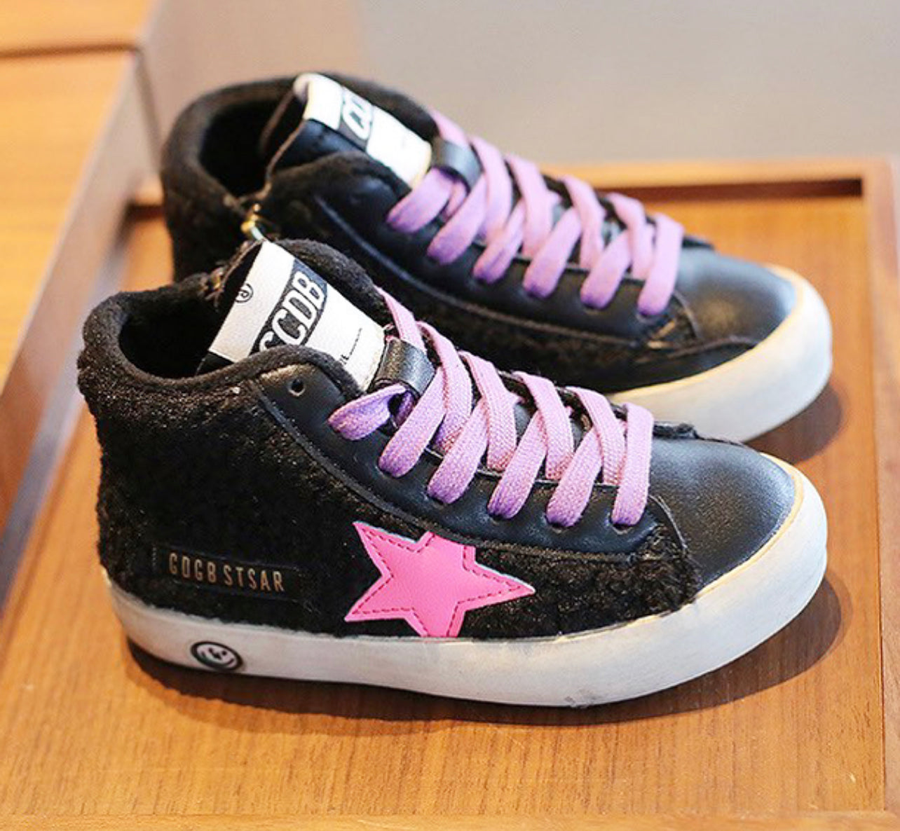 Jenna Sherpa Sneaker: Black