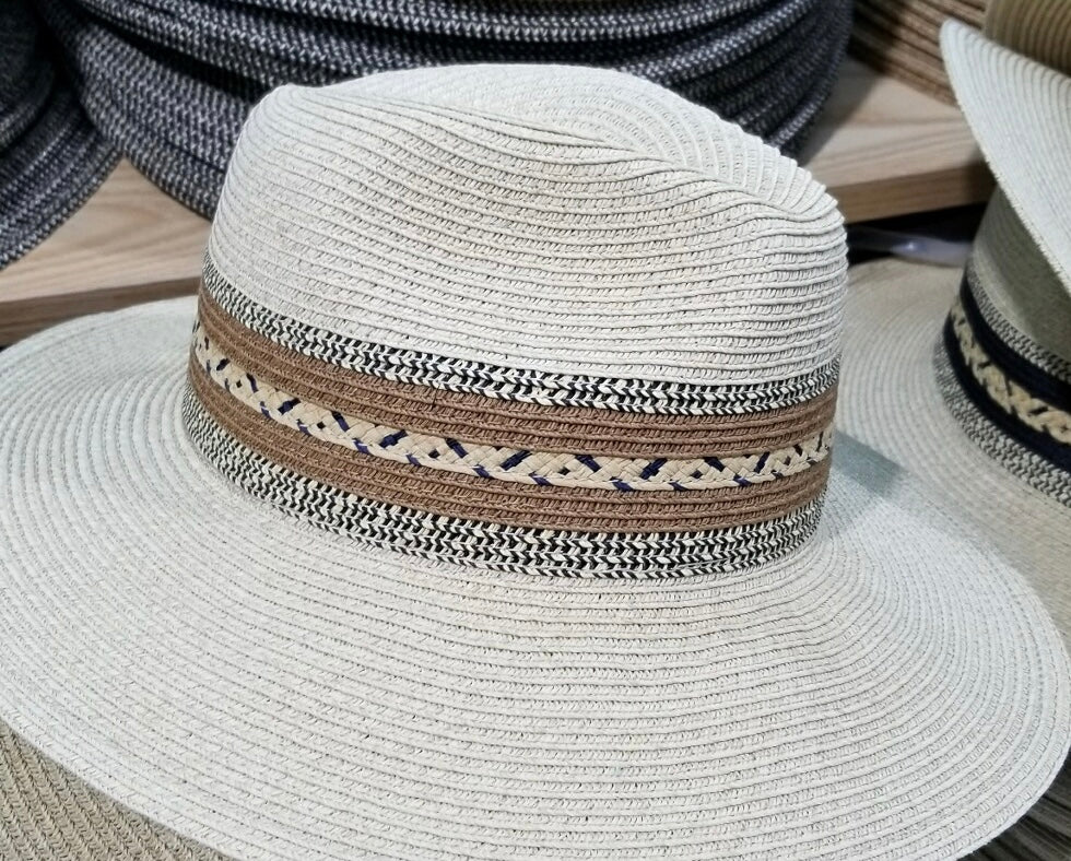 Kara Hat